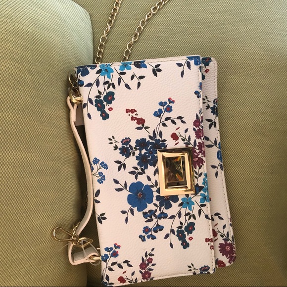 Steve Madden Handbags - Steve Madden Handbag